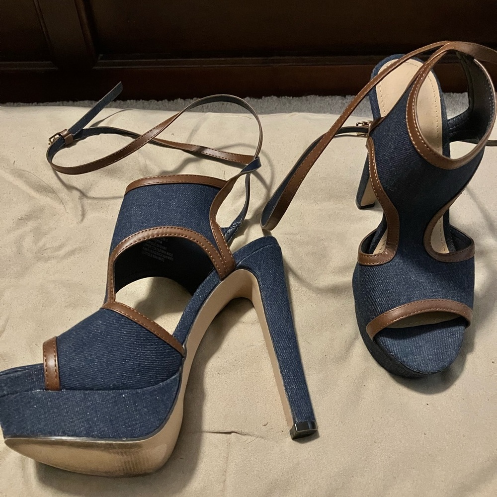 Denim blue and brown women’s heels